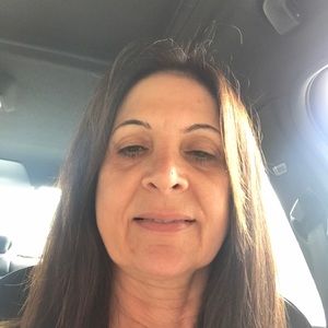 Meet your Posher, Aida